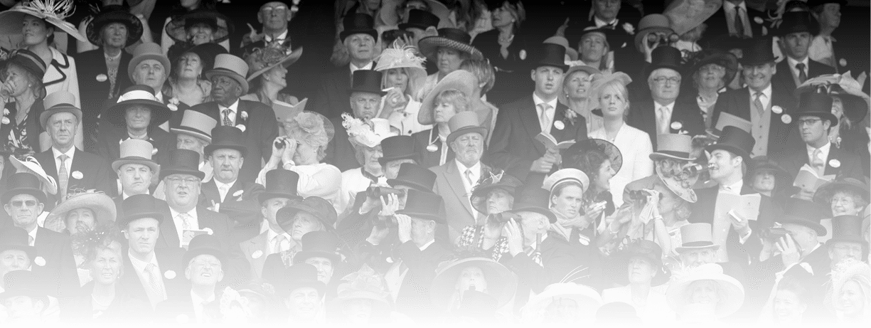 The crowds watch the King Edward VII Stakes Royal Ascot 17.6.11 Pic:Edward Whitaker